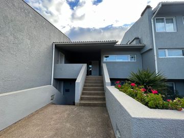 Departamento  duplex primera línea con  vista al mar.