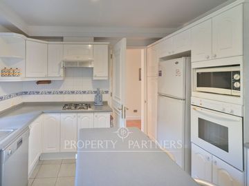 Departamento en primera línea con jardín