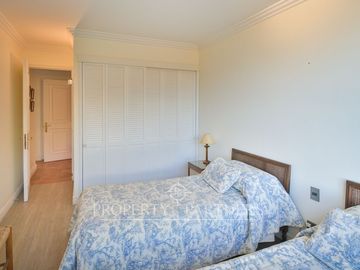 Departamento en primera línea con jardín
