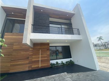 CASA EN VENTA LOMAS DE ANGELÓPOLIS PARQUE TLAXCALA