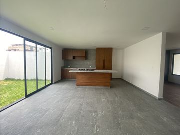 CASA EN VENTA LOMAS DE ANGELÓPOLIS PARQUE TLAXCALA
