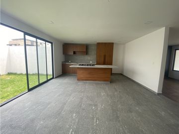 CASA EN VENTA LOMAS DE ANGELÓPOLIS PARQUE TLAXCALA