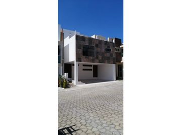 Casa En Venta Parque Habana Lomas De Angelopólis