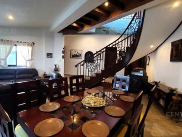 Villa de 5 rec en  venta en Rsidencial Campestre en Playa del Carmen P4184