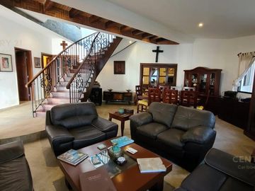Villa de 5 rec en  venta en Rsidencial Campestre en Playa del Carmen P4184