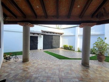 Villa de 5 rec en  venta en Rsidencial Campestre en Playa del Carmen P4184