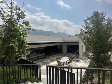 CASA VENTA jaras los cristales CARRETERA NACIONAL MONTERREY
