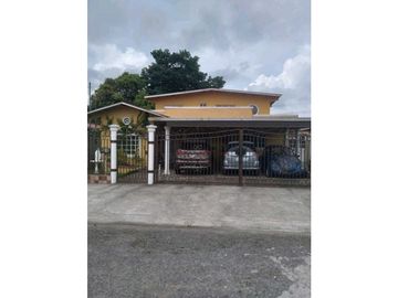 VENTA CASA 2 PISOS EN 450 m2 EN VILLA ZAITA A PASOS DE AVDA PRINCIPAL