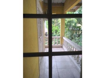 VENTA CASA 2 PISOS EN 450 m2 EN VILLA ZAITA A PASOS DE AVDA PRINCIPAL