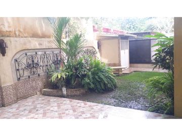 VENTA CASA 2 PISOS EN 450 m2 EN VILLA ZAITA A PASOS DE AVDA PRINCIPAL