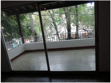 Apartamento en Venta, Santa Lucía en la Comuna 12 de Medellín