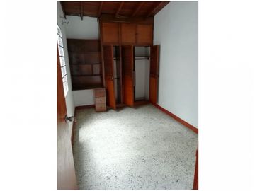 Apartamento en Venta, Santa Lucía en la Comuna 12 de Medellín