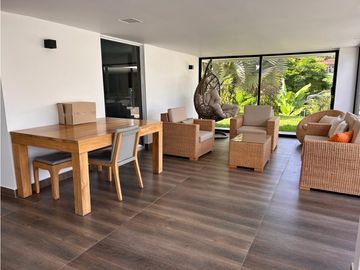 SE VENDE CASA CAMPESTRE EN CONJUNTO CERRADO EN CERRITOS