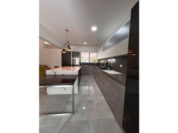 SE VENDE CASA CAMPESTRE EN CONJUNTO CERRADO EN CERRITOS