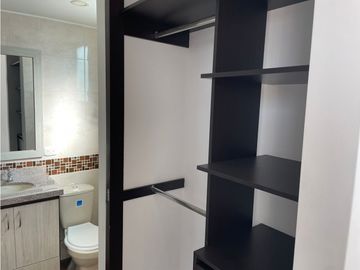 ¡GRAN OPORTUNIDAD! VENTA DE APARTAMENTO EN VALLE DEL LILI  ID 706