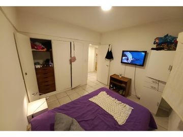 Departamento 3 ambientes con dependencia. U$S 85.000.-