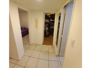 Departamento 3 ambientes con dependencia. U$S 85.000.-