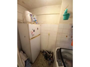Departamento 3 ambientes con dependencia. U$S 85.000.-