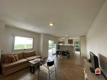 Casa en venta de 2 dormitorios y escritorio c/ cochera en Mendiolaza