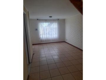 SE VENDE LINDA Y AMPLIA CASA UBICADA EN LAS AMERICAS, VILLA ALEMANA