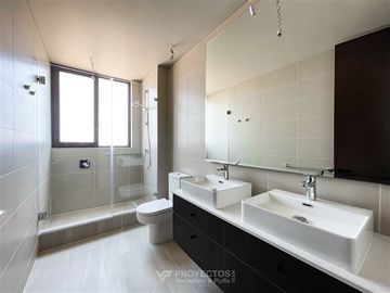Departamento en Venta en Vespucio Norte , Vitacura - Con pisicina privada