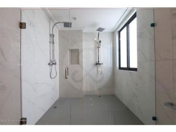 Casa en condominio en venta en Bosque Real