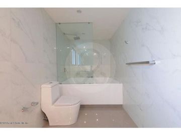 Casa en condominio en venta en Bosque Real