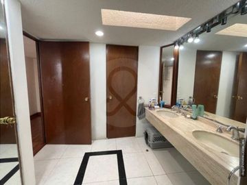 Casa en venta en Lomas de Tecamachalco