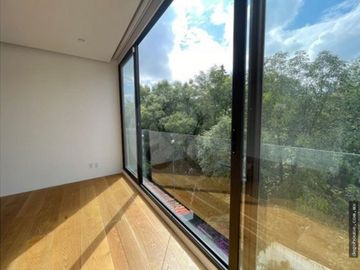 Casa en venta en Lomas Quebradas