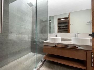 Casa en venta en Lomas Quebradas