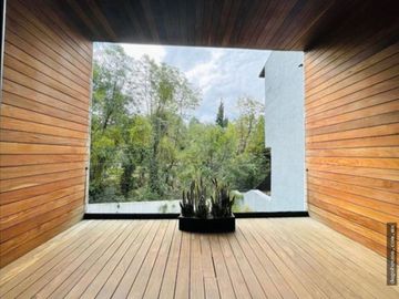 Casa en venta en Lomas Quebradas