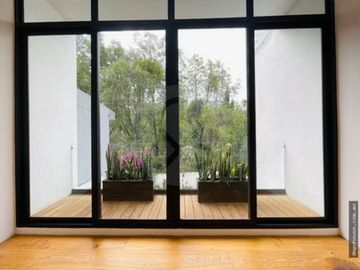Casa en venta en Lomas Quebradas