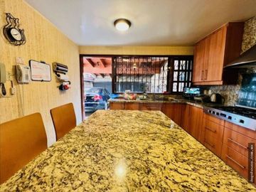 Casa en venta en Jardines en la Montaña