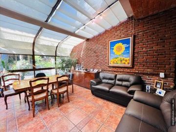 Casa en venta en Jardines en la Montaña