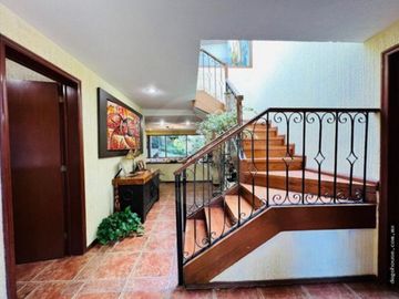 Casa en venta en Jardines en la Montaña