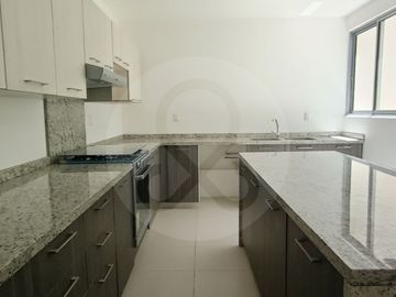LA RESERVA Departamento en venta en Bosque Real