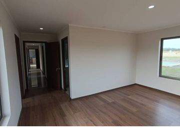 Venta Casa en Chillán Camino a Cato 3 baños