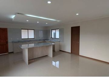 Venta Casa en Chillán Camino a Cato 3 baños
