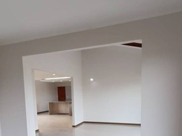 Venta Casa en Chillán Camino a Cato 3 baños