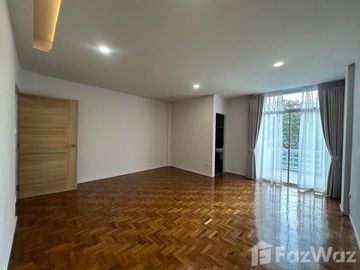 4 Bedroom Townhouse for sale in Suthep, Chiang Mai