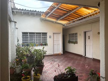 CASA PARA CONSTRUIR EN ESTRADA
