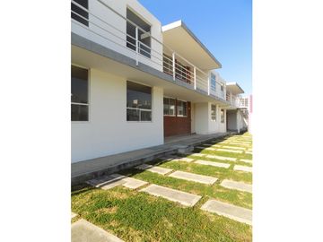 Departamentos dúplex en venta en conjunto zona Col. San Ramón, Puebla.