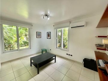 Se vende increíble casa en Camino de Cruces. (MM)