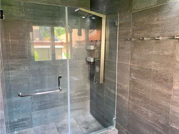 Se vende increíble casa en Camino de Cruces. (MM)