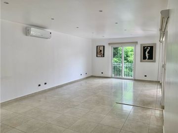 Se vende increíble casa en Camino de Cruces. (MM)