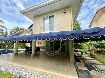 Se vende increíble casa en Camino de Cruces. (MM)
