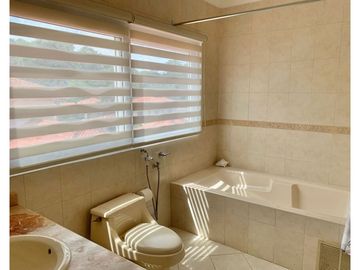 Se vende increíble casa en Camino de Cruces. (MM)