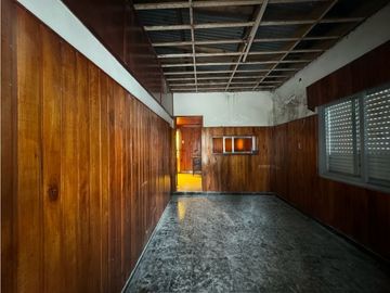 Vendo Locales y Departamentos en 1° de Mayo, Entre Ríos.