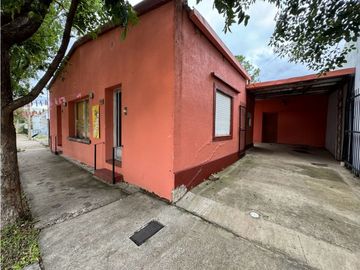 Vendo Locales y Departamentos en 1° de Mayo, Entre Ríos.