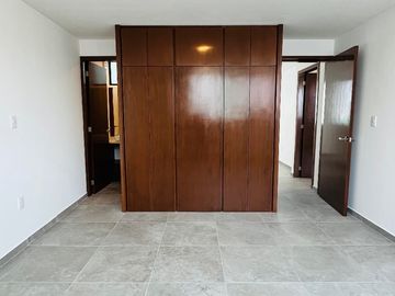 ELEGANTE CASA EN VENTA CON ACABADOS DE LUJO PARQUE NAYARIT
